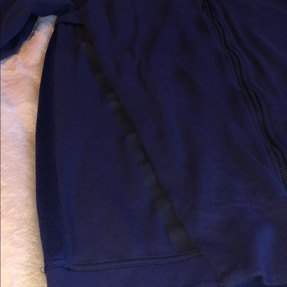 NIKE long sleeve hoodie Medium size, modern style - Picture 5 of 7